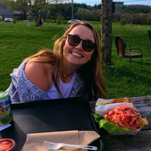 Meet your Posher, Maggie